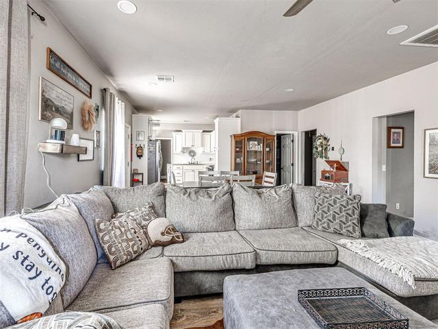 1905 N Park Avenue, Shawnee, OK 74804