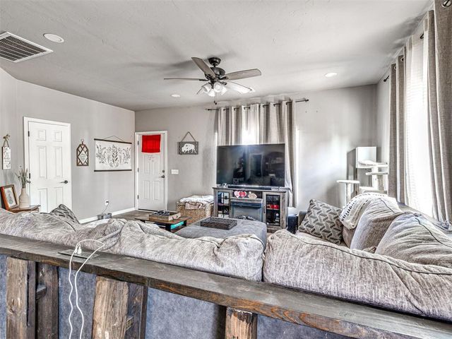 1905 N Park Avenue, Shawnee, OK 74804