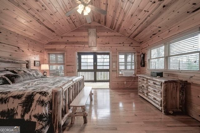 225 Hiawatha Trail, Blue Ridge, GA 30513