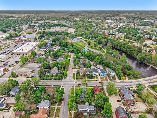 403 Maple Street, Big Rapids, MI 49307