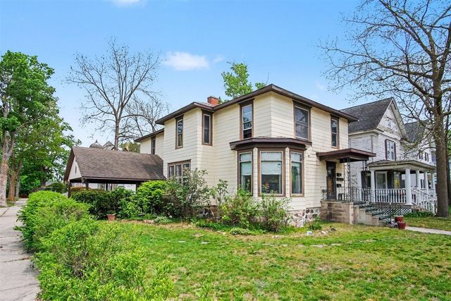 403 Maple Street, Big Rapids, MI 49307