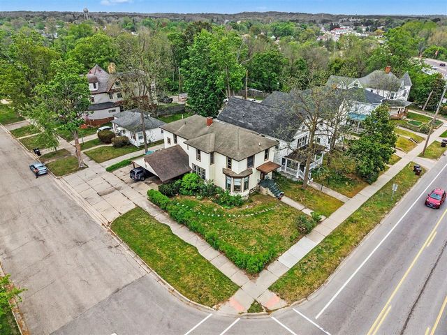 403 Maple Street, Big Rapids, MI 49307