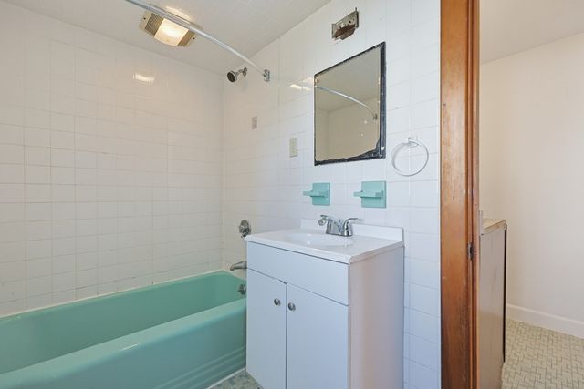 28 A&B Monroe St, Norwood, MA 02062