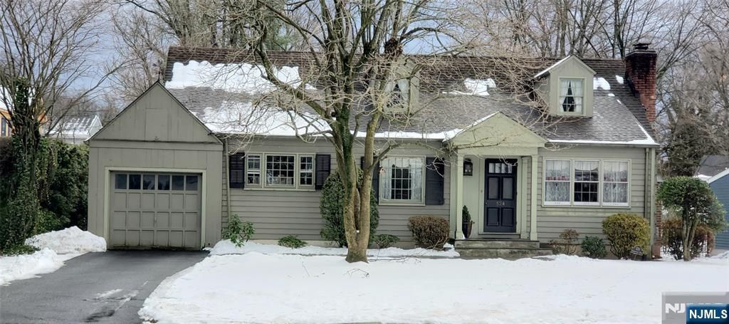 524 Harristown Road, Glen Rock, NJ 07452