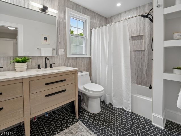 653 Hamilton Rd, South Orange Village Twp., NJ 07079