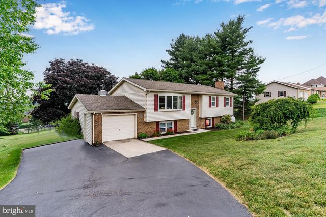 1774 S YORK STREET, Mechanicsburg, PA 17055