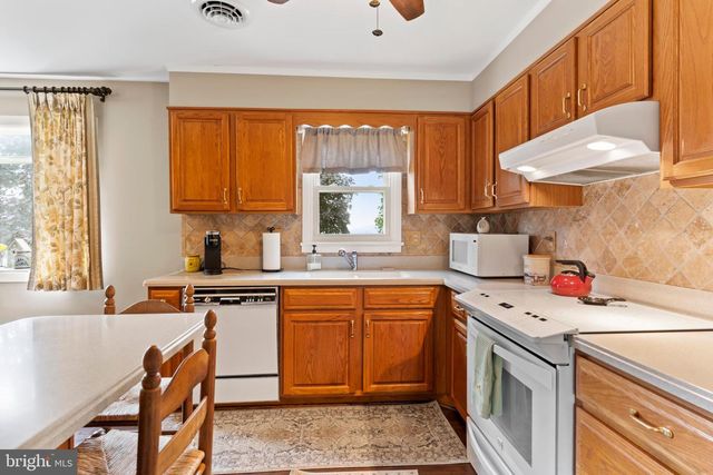 1774 S YORK STREET, Mechanicsburg, PA 17055