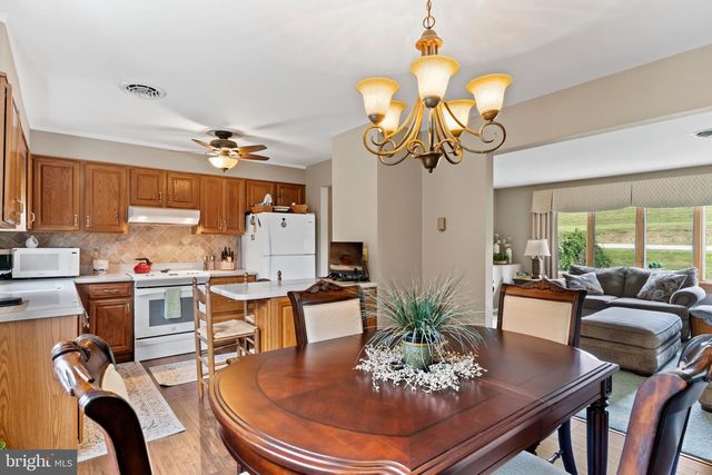 1774 S YORK STREET, Mechanicsburg, PA 17055
