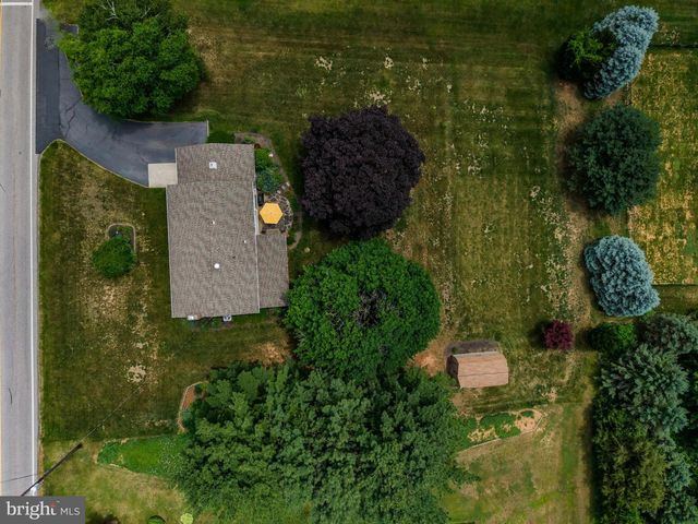 1774 S YORK STREET, Mechanicsburg, PA 17055