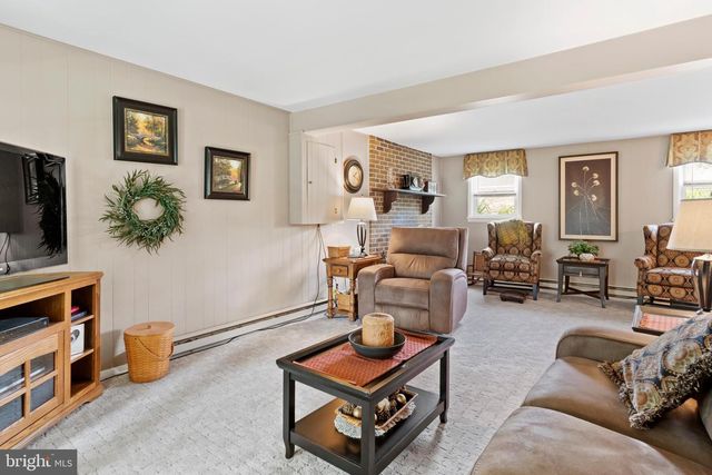 1774 S YORK STREET, Mechanicsburg, PA 17055