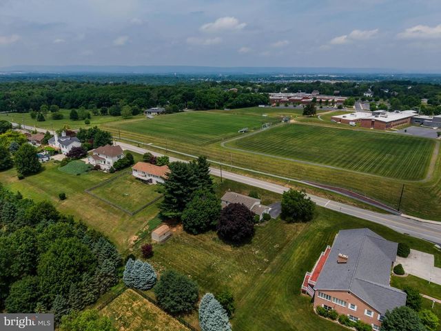 1774 S YORK STREET, Mechanicsburg, PA 17055