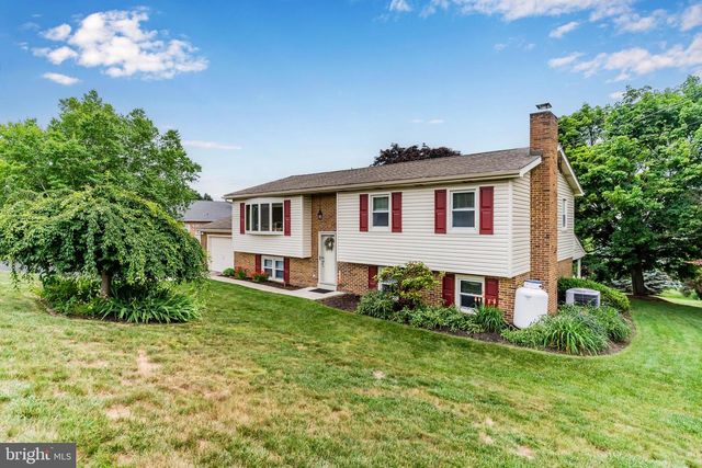 1774 S YORK STREET, Mechanicsburg, PA 17055