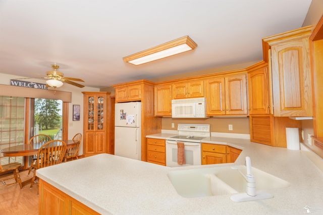 8888 Us Turnpike Road, Newport, MI 48166