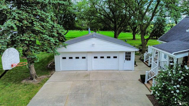 8888 Us Turnpike Road, Newport, MI 48166