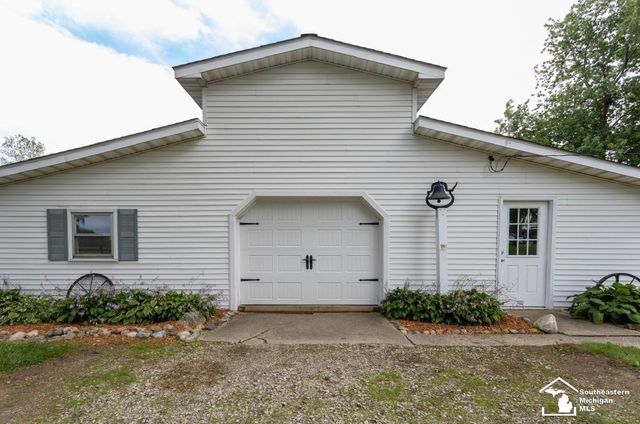 8888 Us Turnpike Road, Newport, MI 48166