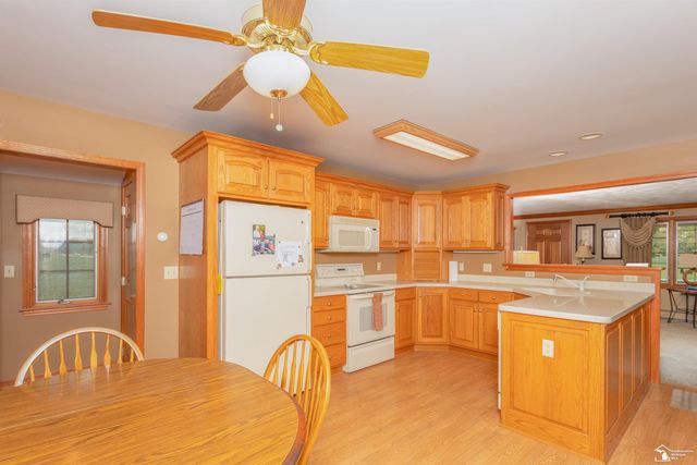 8888 Us Turnpike Road, Newport, MI 48166