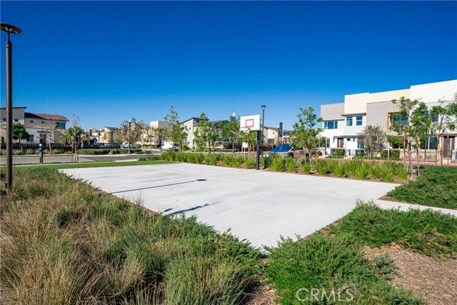 3560 S Eichler Paseo 101, Ontario, CA 91761