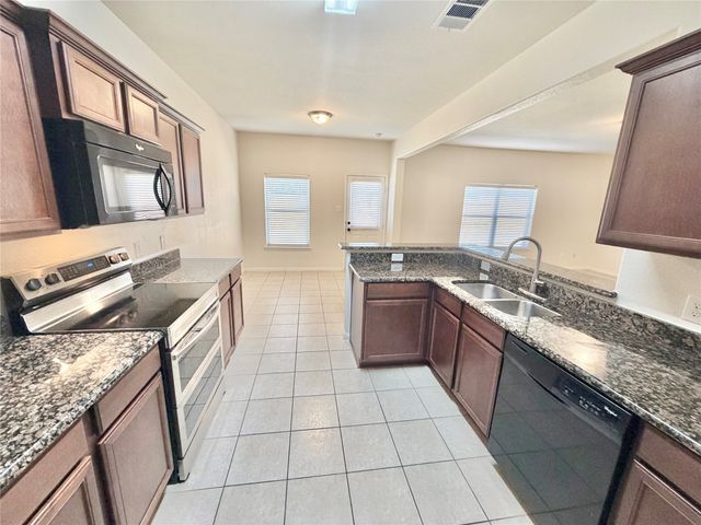 1105 First Street, Sanger, TX 76266