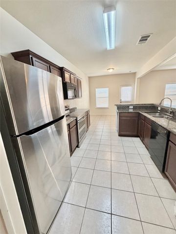 1105 First Street, Sanger, TX 76266