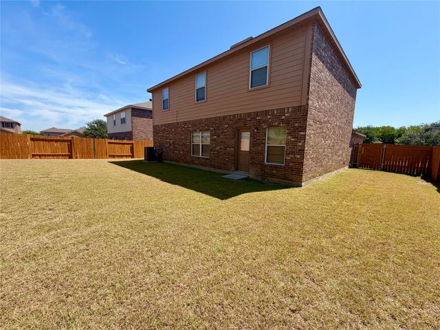 1105 First Street, Sanger, TX 76266