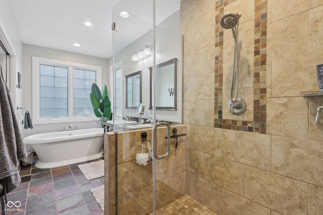 8418 N College Avenue, Indianapolis, IN 46240