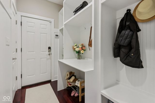 8418 N College Avenue, Indianapolis, IN 46240