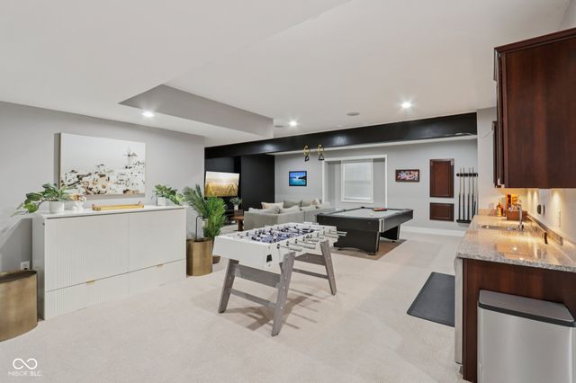 8418 N College Avenue, Indianapolis, IN 46240