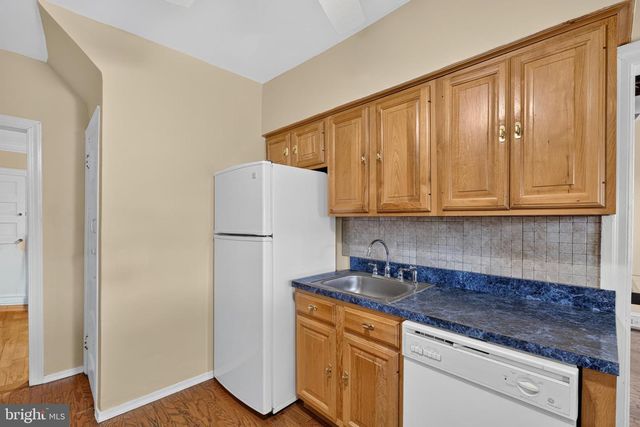 6016 COBBS CREEK PKWY, Philadelphia, PA 19143
