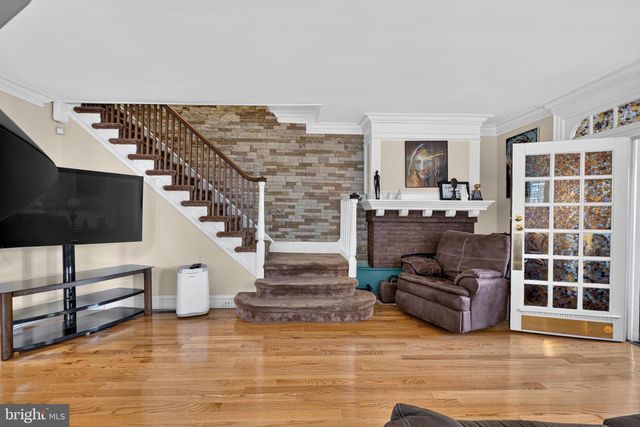 6016 COBBS CREEK PKWY, Philadelphia, PA 19143