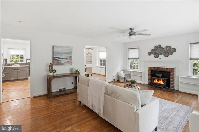 8122 CLYDE BANK RD, Towson, MD 21286