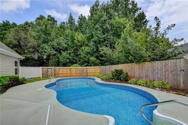 1831 Stillbrook Way, Lawrenceville, GA 30043