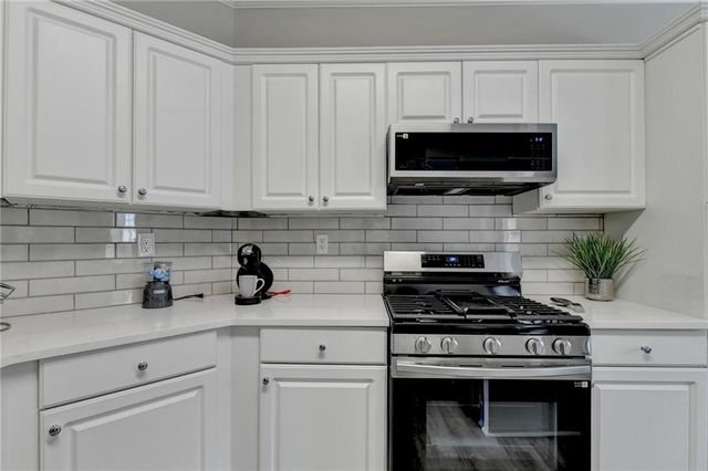 1831 Stillbrook Way, Lawrenceville, GA 30043