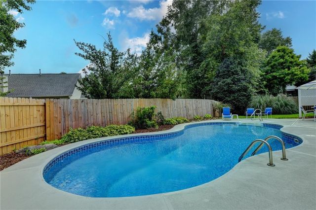 1831 Stillbrook Way, Lawrenceville, GA 30043