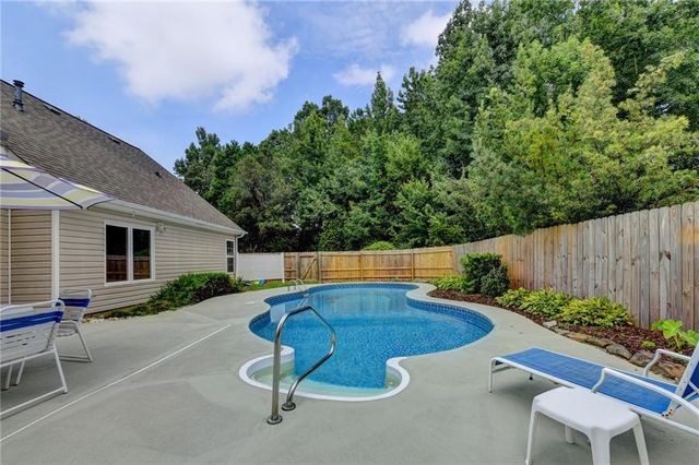 1831 Stillbrook Way, Lawrenceville, GA 30043