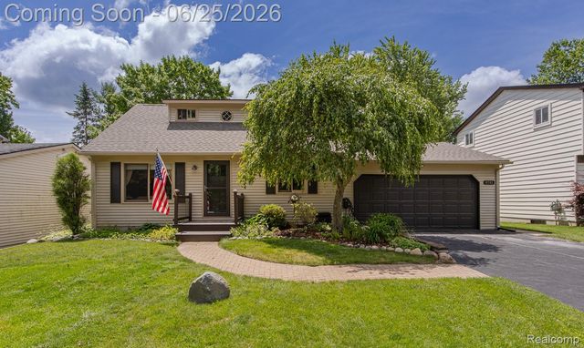 4741 Meadowbrook Avenue, Independence Charter Township, MI 48348