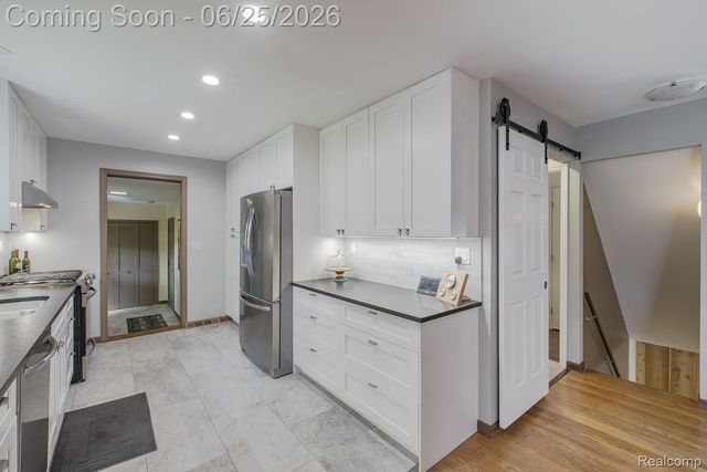 4741 Meadowbrook Avenue, Independence Charter Township, MI 48348