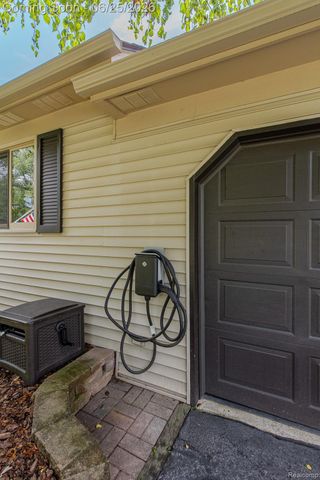 4741 Meadowbrook Avenue, Independence Charter Township, MI 48348
