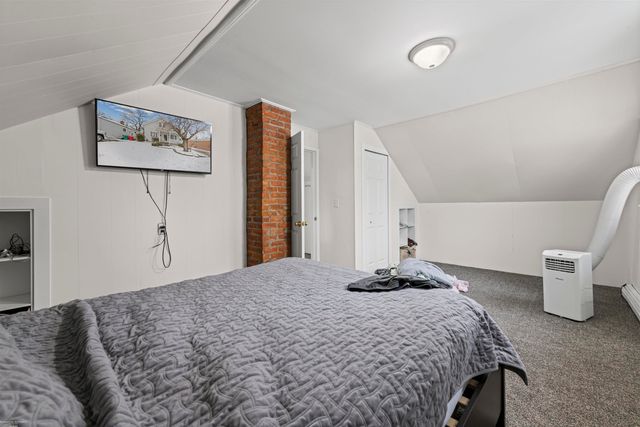 24523 Hayes Avenue, Eastpointe, MI 48021