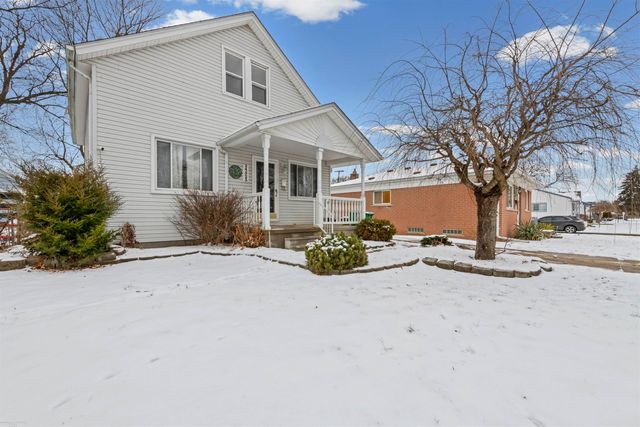 24523 Hayes Avenue, Eastpointe, MI 48021