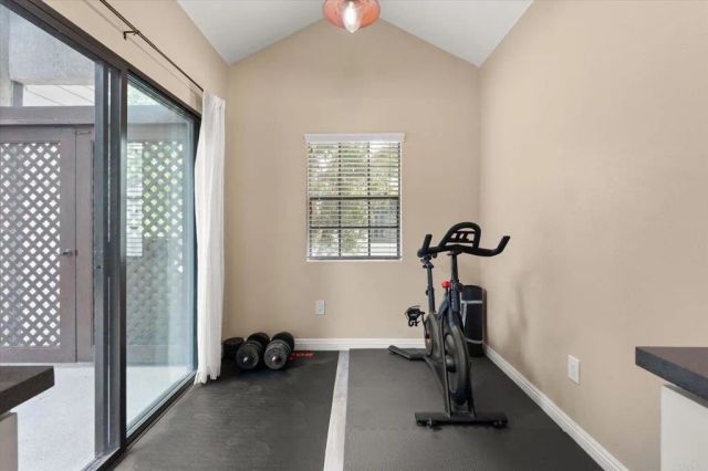 2524 W Macarthur Boulevard A, Santa Ana, CA 92704