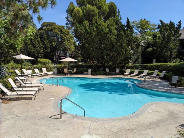 2524 W Macarthur Boulevard A, Santa Ana, CA 92704