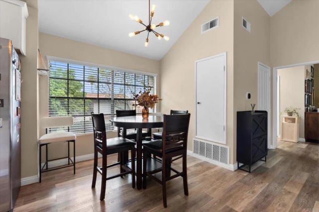 2524 W Macarthur Boulevard A, Santa Ana, CA 92704