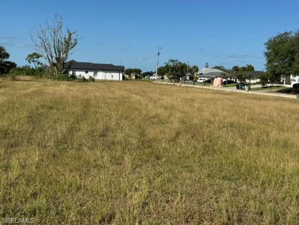 1024 NE 12th ST, CAPE CORAL, FL 33909 — photo 2