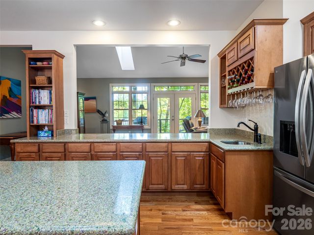 4 Dogwood Glen Circle, Etowah, NC 28729