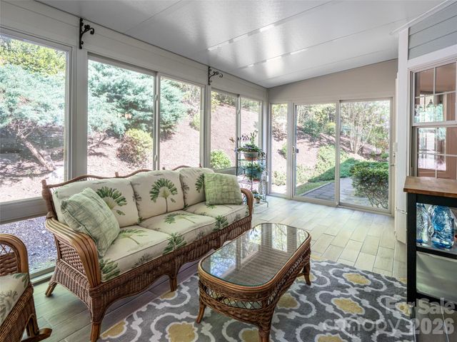 4 Dogwood Glen Circle, Etowah, NC 28729