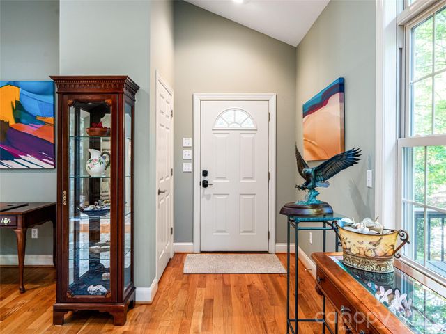4 Dogwood Glen Circle, Etowah, NC 28729