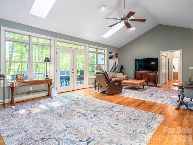 4 Dogwood Glen Circle, Etowah, NC 28729