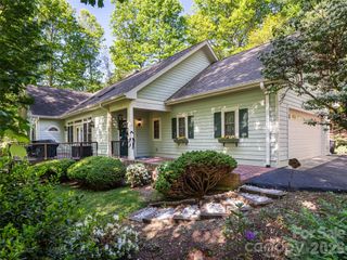 4 Dogwood Glen Circle, Etowah, NC 28729