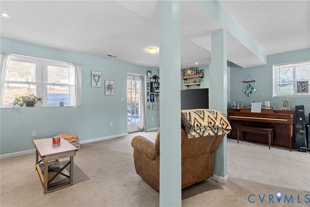 6000 Pine Rd, New Kent, VA 23141