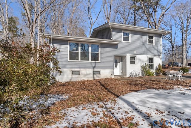 6000 Pine Rd, New Kent, VA 23141